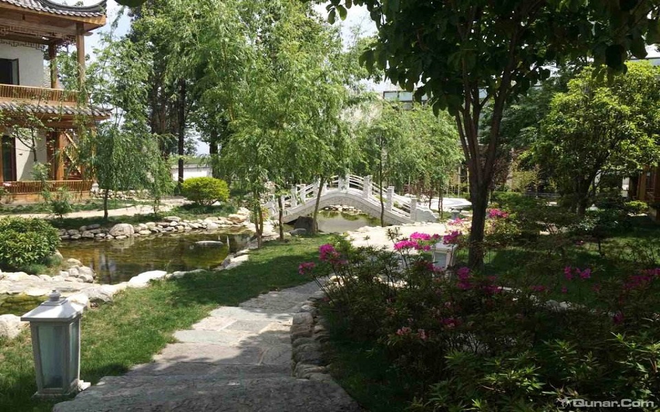 �����ε�ׯ